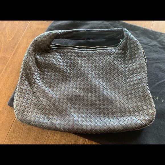 Bottega Veneta INTRECCIATO hobo large (SOLD) - Picture 14 of 16